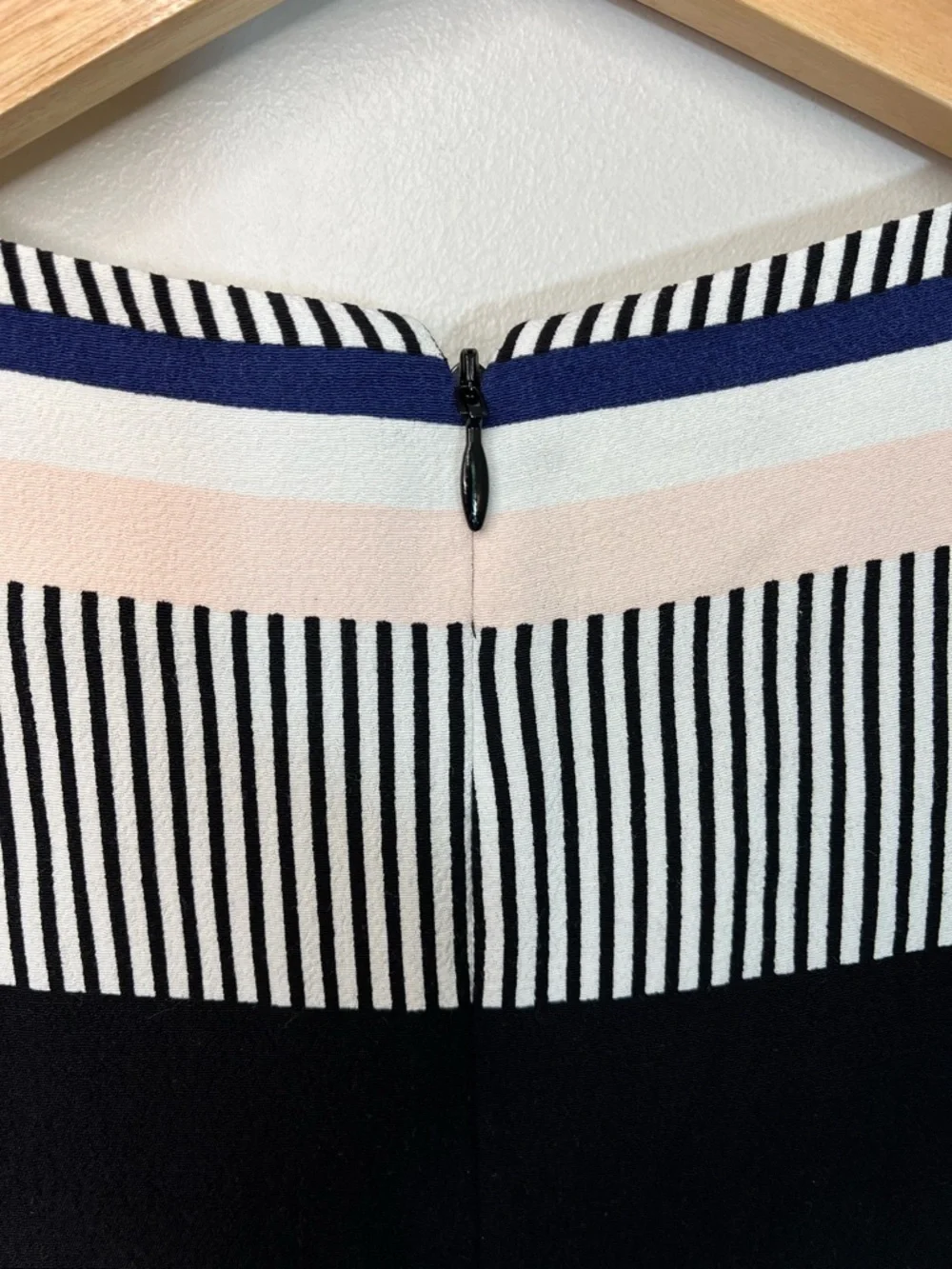 Kate Spade Striped Sleeveless Top in Black, Pink, Navy Women’s Large